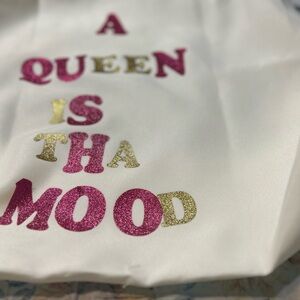 New Era Travel Bag - Queen Mood custom made bags